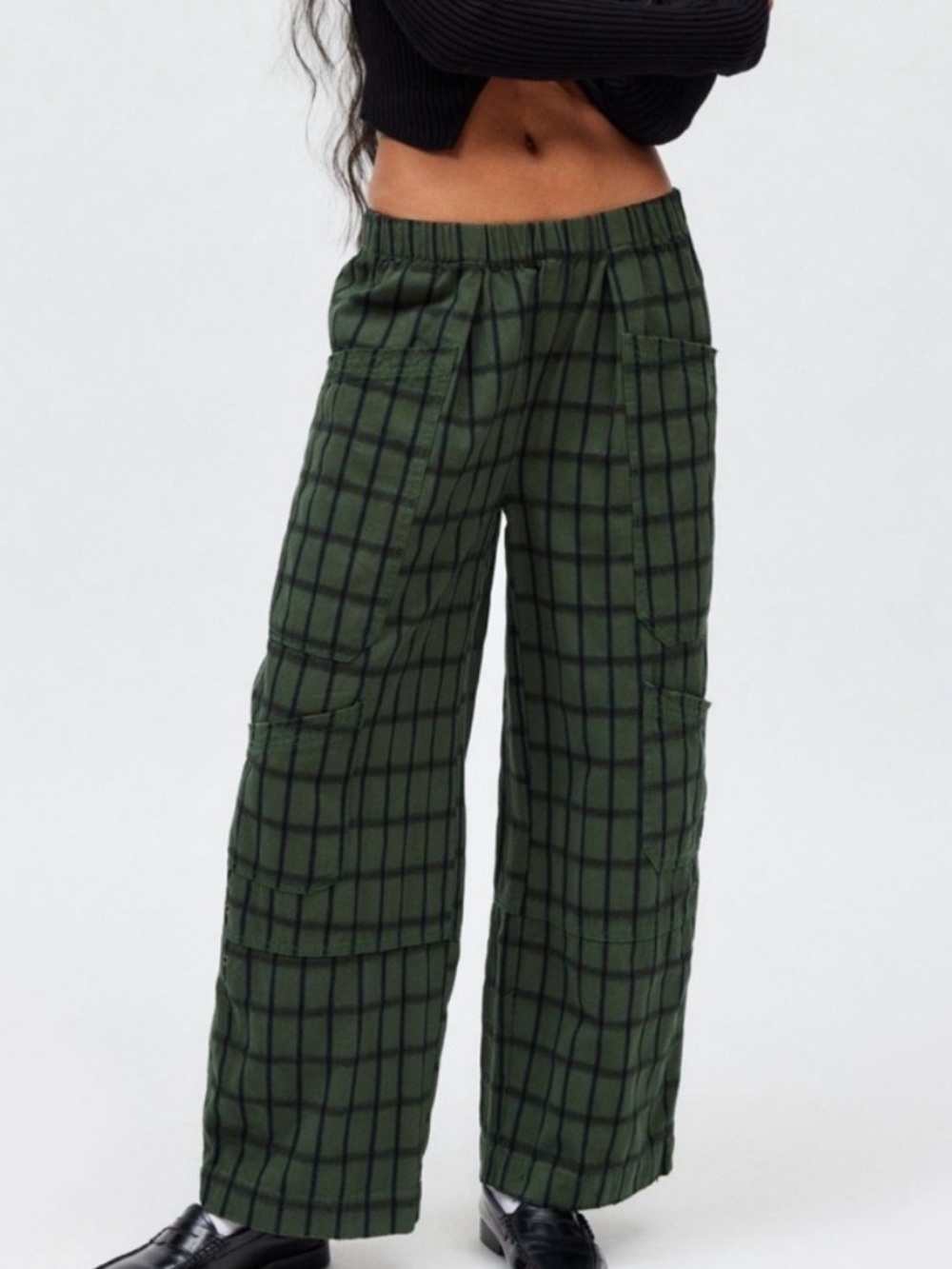 BDG Dark Green Plaid Wide-Leg Cargo Pants